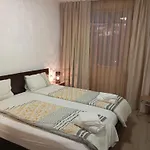 Apartamento Flora Varna