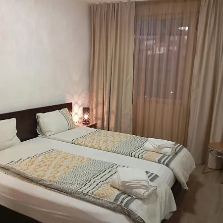 아파트 Flora 바르나