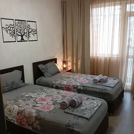 Flora Apartmán *