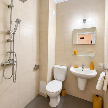 Flora Apartmán *